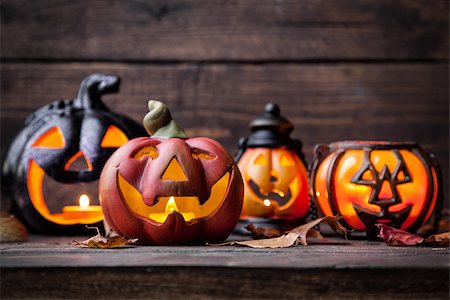 simsearch:400-04297954,k - Traditional, spooky and scary halloween holiday background Stockbilder - Microstock & Abonnement, Bildnummer: 400-08754486