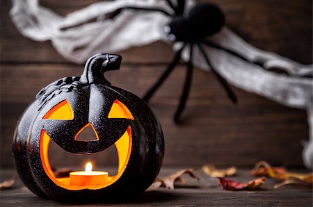 simsearch:400-04297954,k - Traditional, spooky and scary halloween holiday background Stockbilder - Microstock & Abonnement, Bildnummer: 400-08754487