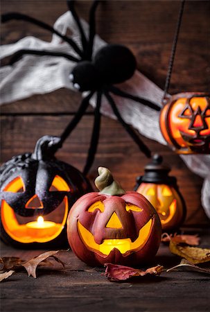 simsearch:400-04297954,k - Traditional, spooky and scary halloween holiday background Stockbilder - Microstock & Abonnement, Bildnummer: 400-08754489