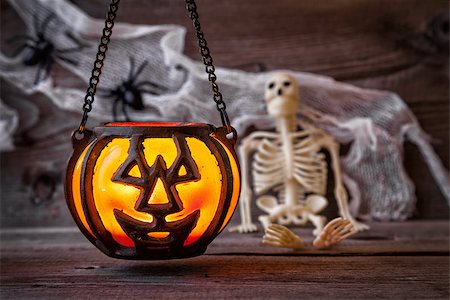 simsearch:400-04297954,k - Traditional, spooky and scary halloween holiday background Stockbilder - Microstock & Abonnement, Bildnummer: 400-08754497