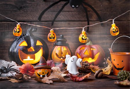 simsearch:400-04297954,k - Traditional, spooky and scary halloween holiday background Stockbilder - Microstock & Abonnement, Bildnummer: 400-08754491