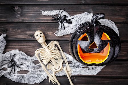 simsearch:400-04297954,k - Traditional, spooky and scary halloween holiday background Stockbilder - Microstock & Abonnement, Bildnummer: 400-08755934