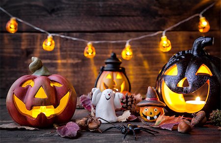 simsearch:400-04297954,k - Traditional, spooky and scary halloween holiday background Stockbilder - Microstock & Abonnement, Bildnummer: 400-08755939