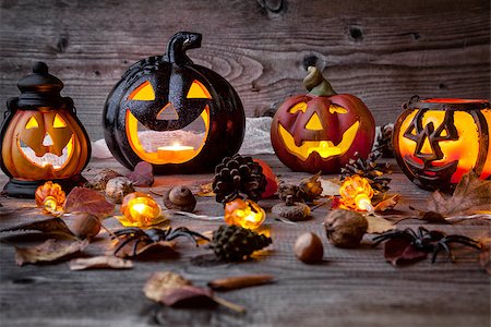 simsearch:400-04297954,k - Traditional, spooky and scary halloween holiday background Stockbilder - Microstock & Abonnement, Bildnummer: 400-08755951