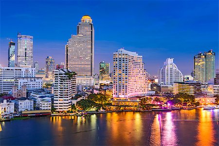 simsearch:400-06170841,k - Bangkok, Thailand skyline on the Chao Phraya River. Photographie de stock - Aubaine LD & Abonnement, Code: 400-08751102