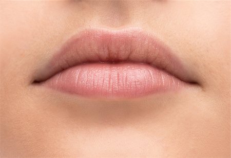 plump girls - Beautiful young woman's full lips close-up, perfect skincare concept Foto de stock - Super Valor sin royalties y Suscripción, Código: 400-08751545