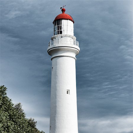 simsearch:400-05044996,k - Split Point Lighthouse in Aireys Inlet, Great Ocean Road during the day. Photographie de stock - Aubaine LD & Abonnement, Code: 400-08751944
