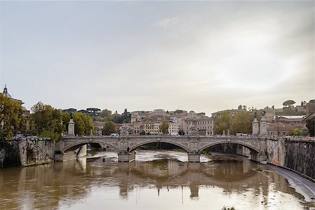 Ponte Vittorio Emanuele II is a bridge in Rome constructed to designs of 1886 by the architect Ennio De Rossi, Italy Stockbilder - Microstock & Abonnement, Bildnummer: 400-08752909