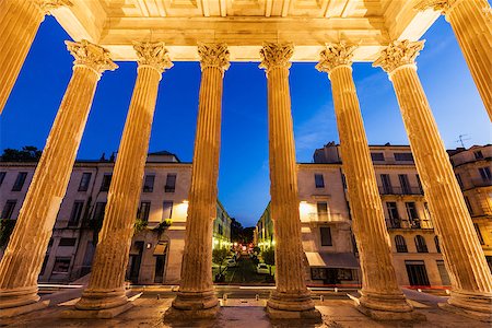 simsearch:400-08887795,k - Maison Carree in Nimes. Nimes, Occitanie, France. Stock Photo - Budget Royalty-Free & Subscription, Code: 400-08776280