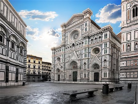 simsearch:400-07482007,k - Cattedrale di Santa Maria del Fiore in Florence, Italy Fotografie stock - Microstock e Abbonamento, Codice: 400-08777619