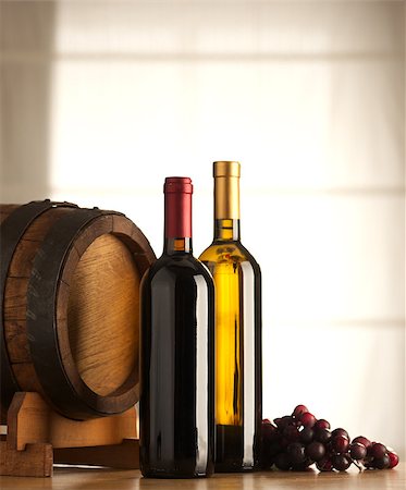 simsearch:400-09222970,k - Selection of red and white wine with window on background. Stock Photo - Budget Royalty-Free & Subscription, Code: 400-08771827
