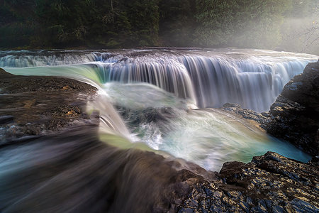 simsearch:400-08790043,k - Top of Lower Lewis River Falls in Gifford Pinchot National Forest in Washington State Stock Photo - Budget Royalty-Free & Subscription, Code: 400-08794352