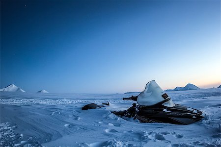 simsearch:400-05361285,k - Arctic views in south Spitsbergen. Around the fjord Hornsund.. Photographie de stock - Aubaine LD & Abonnement, Code: 400-08791304