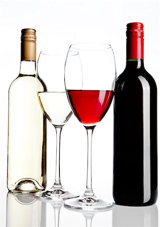 simsearch:400-04232915,k - Bottles and glass of red and white wine reflection on white background Stock Photo - Budget Royalty-Free & Subscription, Code: 400-08807322