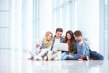Young people with laptop at the airport Stock Photo - Budget Royalty-Free & Subscription, Code: 400-08808061