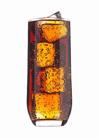 simsearch:400-05895285,k - Glass of cola with ice cubes and bubbles reflection isolated on white background Fotografie stock - Microstock e Abbonamento, Codice: 400-08809568