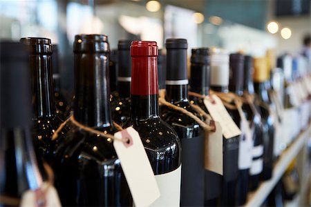 simsearch:693-03314446,k - Bottles Of Wine On Display In Delicatessen Stock Photo - Budget Royalty-Free & Subscription, Code: 400-08838419