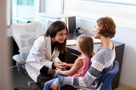 simsearch:400-04021788,k - Pediatrician Meeting With Mother And Child In Hospital Stock Photo - Budget Royalty-Free & Subscription, Code: 400-08839445