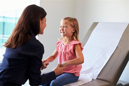 simsearch:400-04021788,k - Pediatrician With Child In Exam Room Stock Photo - Budget Royalty-Free & Subscription, Code: 400-08839478