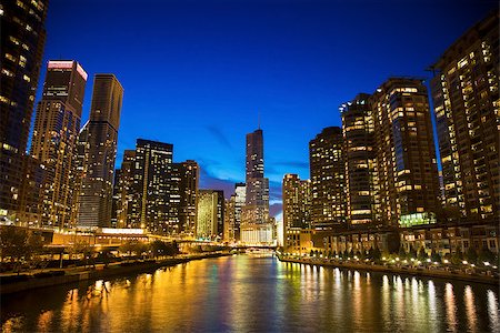 Skyline of Chicago along the river. Chicago, Illinois, USA. Stock Photo - Budget Royalty-Free & Subscription, Code: 400-08831477