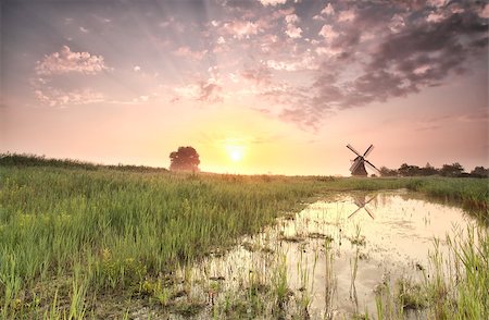 simsearch:400-06741971,k - beautiful summer sunrise over windmill by river, Netherlands Foto de stock - Super Valor sin royalties y Suscripción, Código: 400-08861464