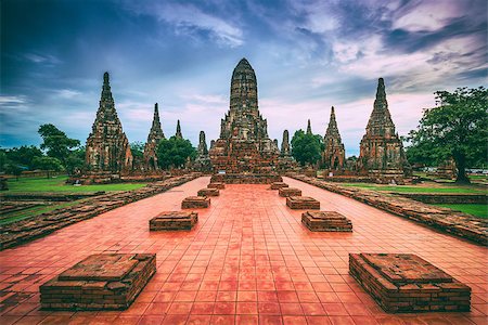simsearch:400-04835760,k - Ayutthaya, Thailand at Wat Chaiwatthanaram. Foto de stock - Super Valor sin royalties y Suscripción, Código: 400-08861640