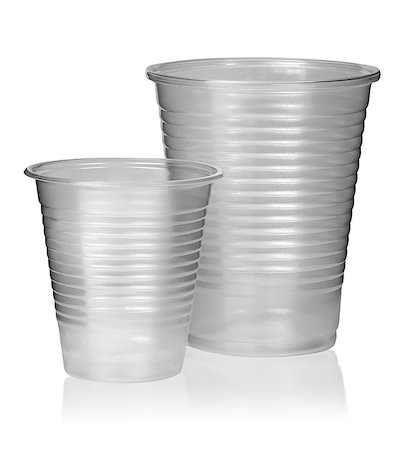 simsearch:400-08371658,k - Two different plastic cups vertically isolated on white background Fotografie stock - Microstock e Abbonamento, Codice: 400-08862889