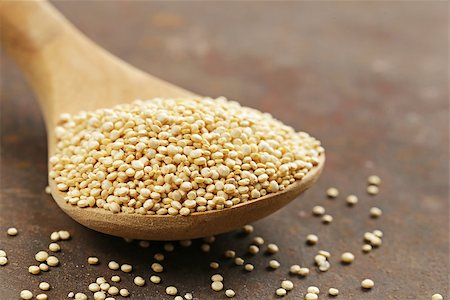 simsearch:400-08432465,k - Natural organic cereal quinoa in a wooden spoon Foto de stock - Super Valor sin royalties y Suscripción, Código: 400-08863355