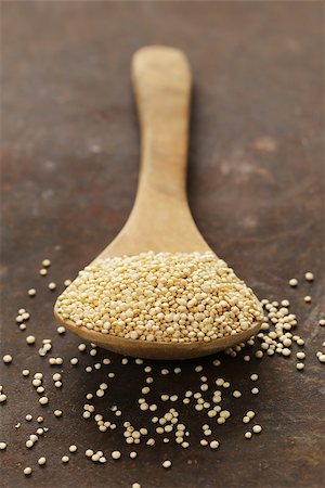 simsearch:400-08432465,k - Natural organic cereal quinoa in a wooden spoon Foto de stock - Super Valor sin royalties y Suscripción, Código: 400-08863356