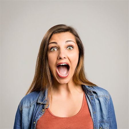 portrait screaming girl - Portrait of a beautiful woman shouting very loud Stock Photo - Budget Royalty-Free & Subscription, Code: 400-08863367