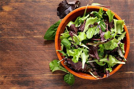simsearch:400-06485512,k - green salad mix - spinach, arugula, lettuce Stock Photo - Budget Royalty-Free & Subscription, Code: 400-08863619