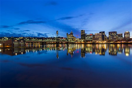 simsearch:400-06742171,k - Portland Oregon downtown city skyline by Hawthorne Bridge over Willamette River waterfront during evening blue hour Stock Photo - Budget Royalty-Free & Subscription, Code: 400-08899838