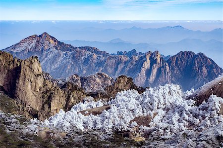 simsearch:400-09070594,k - Winter sunrise landscape in Huangshan National park. Park located in Anhui province in China. It is a UNESCO World Heritage Site. Stock Photo - Budget Royalty-Free & Subscription, Code: 400-08891367