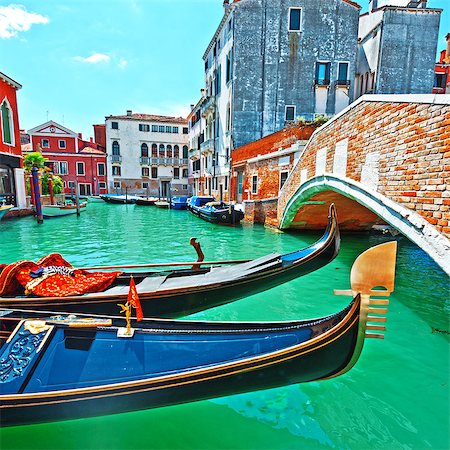 simsearch:400-05384275,k - The Narrow Canal- the Street in Venice Stock Photo - Budget Royalty-Free & Subscription, Code: 400-08892687