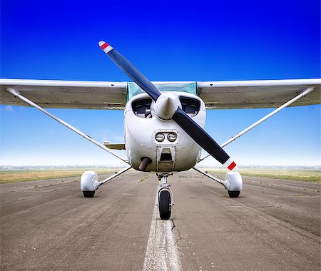 simsearch:400-08864596,k - sports plane on a runway Stock Photo - Budget Royalty-Free & Subscription, Code: 400-08936708