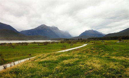 simsearch:879-09189955,k - Landscape Near Queenstown In New Zealand's South Island Photographie de stock - Aubaine LD & Abonnement, Code: 400-08938227