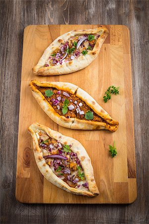 Filled Pita bread with chicken and vegetables Stock Photo - Budget Royalty-Free & Subscription, Code: 400-08958024