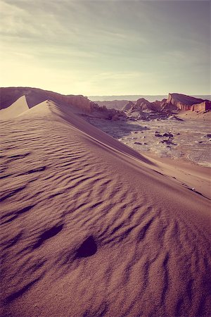 simsearch:400-08963336,k - Sand dunes landscape in Valle de la Luna, San Pedro de Atacama, Chile Stock Photo - Budget Royalty-Free & Subscription, Code: 400-08958273