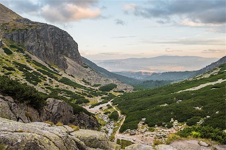 Mountain Landscape on Cloudy Day. Mlynicka Valley, High Tatra, Slovakia. Stockbilder - Microstock & Abonnement, Bildnummer: 400-08959536