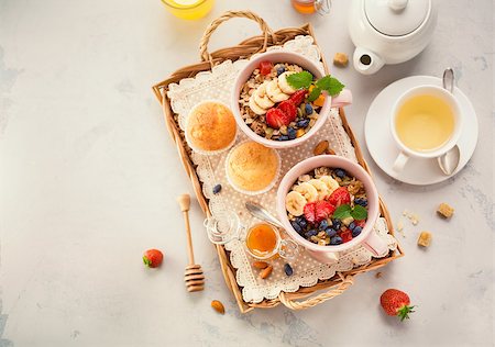simsearch:400-07061592,k - Healthy Breakfast with oatmeal and fresh berries. Concept for healthy eating and nutrition. Toned image. Stock Photo - Budget Royalty-Free & Subscription, Code: 400-08966465