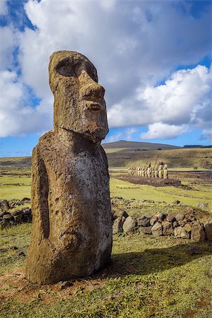 simsearch:400-09065190,k - Moai statue, ahu Tongariki, easter island, Chile Stockbilder - Microstock & Abonnement, Bildnummer: 400-08961815