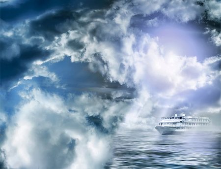 simsearch:400-05242440,k - Storm clouds with rays of light and a ship in the water Foto de stock - Super Valor sin royalties y Suscripción, Código: 400-08963519