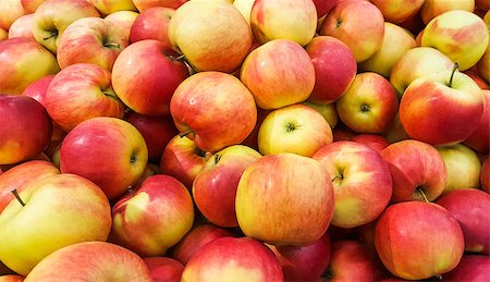 Background of fresh red apples. Fresh apples Stock Photo - Budget Royalty-Free & Subscription, Code: 400-08963635