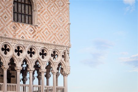 doges palace - Detail of the most famous landmark of Venice - Palazzo Ducale Photographie de stock - Aubaine LD & Abonnement, Code: 400-08997110