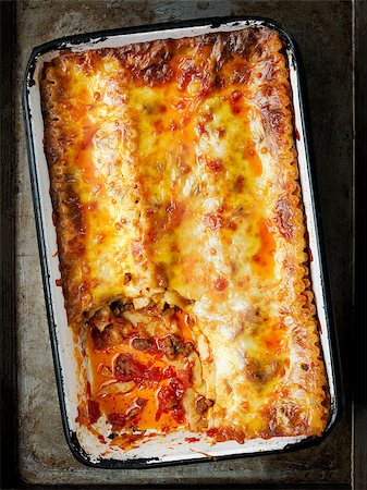 simsearch:400-08287651,k - close up of rustic italian lasagna Stock Photo - Budget Royalty-Free & Subscription, Code: 400-08997152