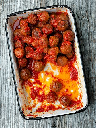 rustic tray - close up of rustic italian meatball in tomato sauce Stock Photo - Budget Royalty-Free & Subscription, Code: 400-08997293