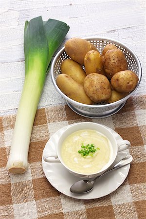 vichyssoise, cold potato soup, american summer cuisine Stock Photo - Budget Royalty-Free & Subscription, Code: 400-09019513