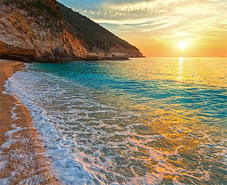 simsearch:400-09011314,k - Sunset Myrtos Beach view (Greece,  Kefalonia, Ionian Sea) Stockbilder - Microstock & Abonnement, Bildnummer: 400-09010143