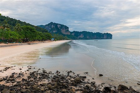 simsearch:400-09010474,k - Top view of the ebb and flow of Krabi beach, Thailand Stockbilder - Microstock & Abonnement, Bildnummer: 400-09010274