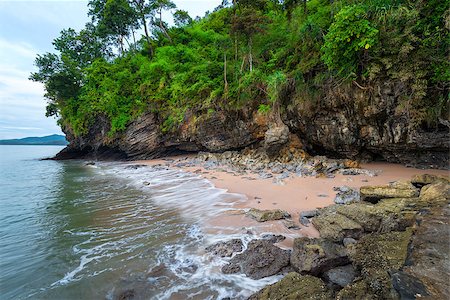 simsearch:400-05711959,k - Cliffs covered with trees on the island of Thailand Stock Photo - Budget Royalty-Free & Subscription, Code: 400-09010278